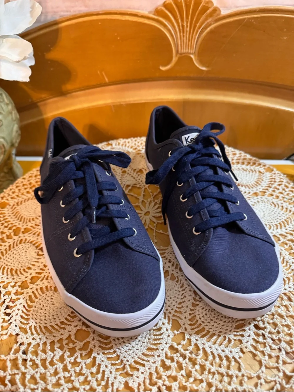 👟 Keds Navy Canvas Lace-Up Sneakers – Women’s Size 9